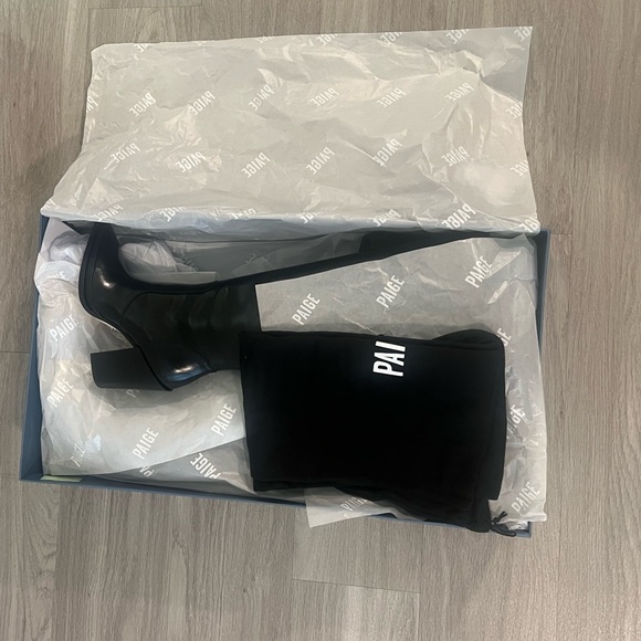 NWT Paige Pacey Boot - Picture 7 of 11